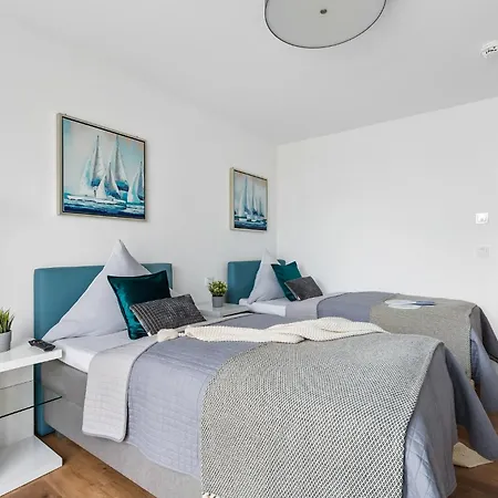 Kaptains Strandhuus Tatil Evi Olpenitz